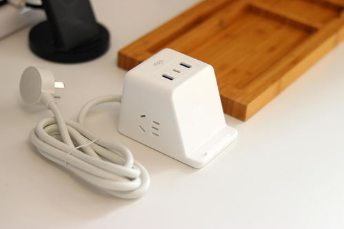 aigo小魔方充電插座 20W PD快充+無線充電，桌面數碼神器深度評測